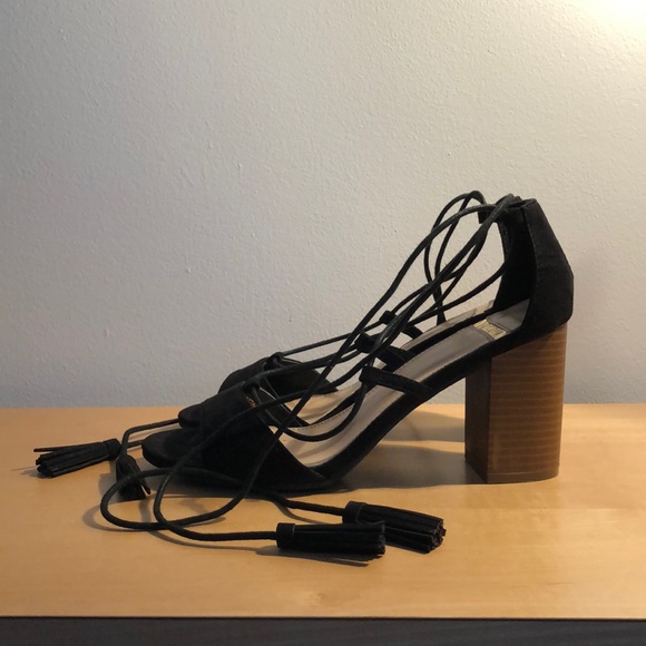 Yoki Strappy Lace Up Sandals - Picture 3 of 8